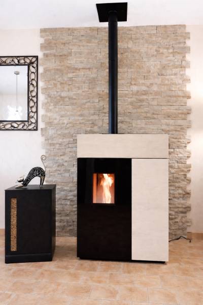 Installation d’un poêle à granulés RIKA DOMO II